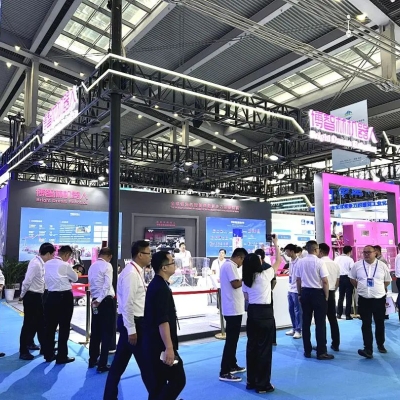 同期高端活动，深化行业互动